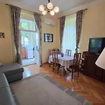 Adelle - By Guide Apartment Lovran
