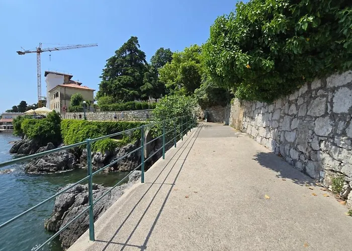 Апартаменты Adelle - By Guide